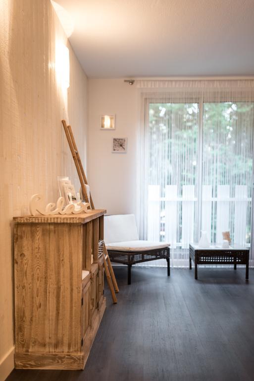 Latitude Ouest Hotel Restaurant & Spa 로크로난 외부 사진